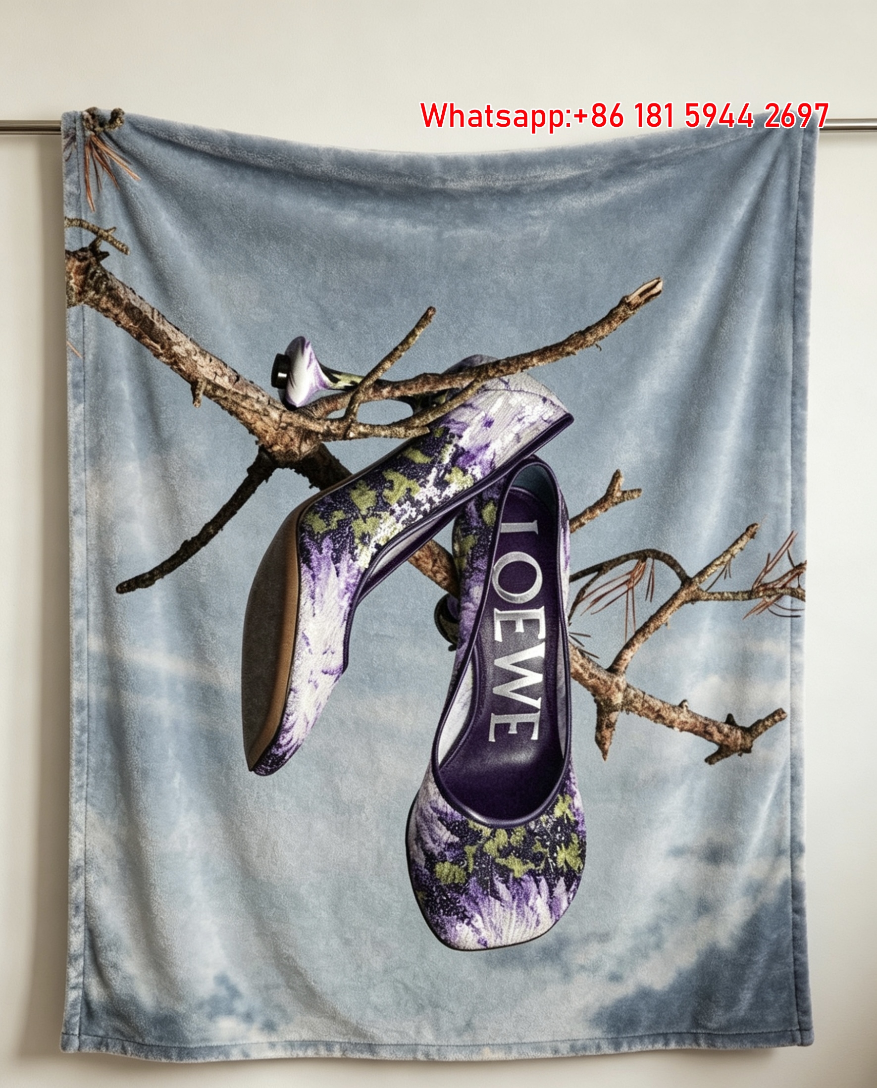 LOEWE Designer Print Flannel Throw Blanket L076